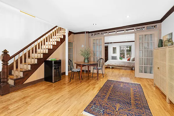 Sold by Compass | media 6