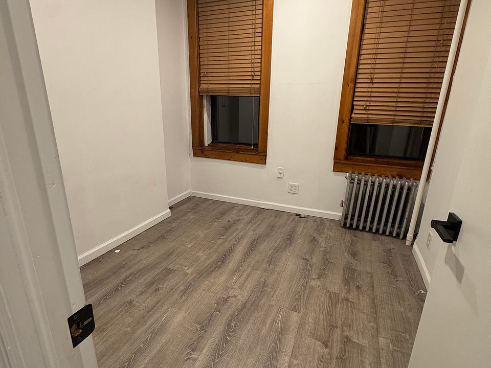 1st image of 206 Bushwick Ave APT 3L