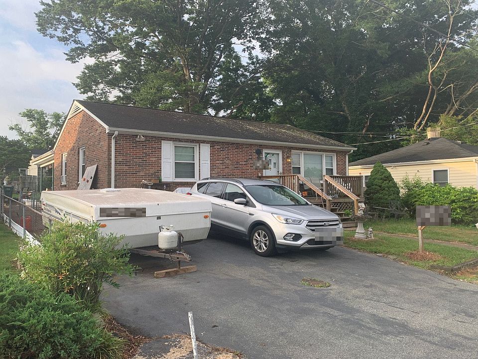 2nd image of 119 N Juniper Ave