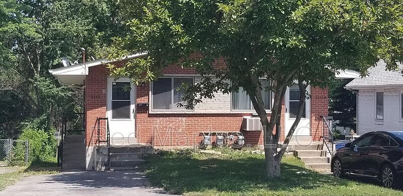 1st image of 3222B Airway Ave