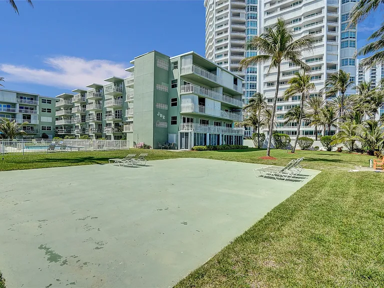 1750 S Ocean Blvd #306E — Photo 33