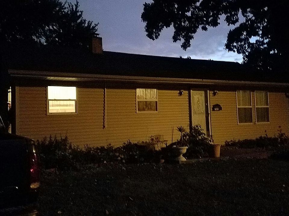 1st image of 725 Navajo Dr