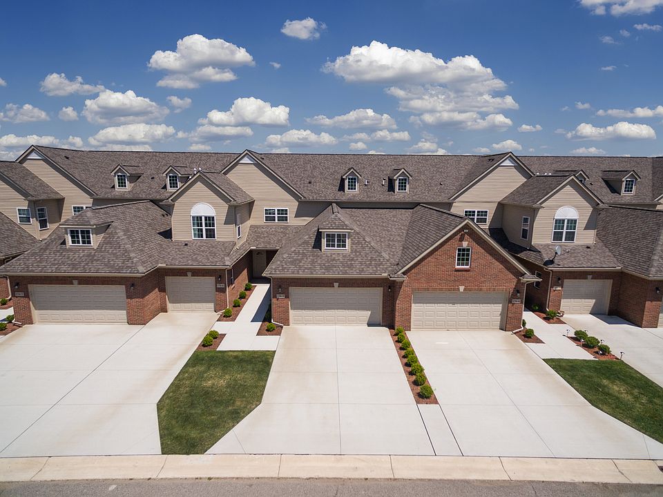 1st image of 176 Sea Breeze Dr Unit 1