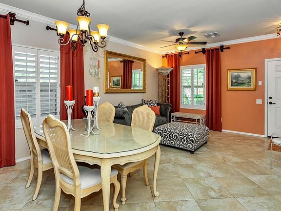 3rd image of 10825 W El Cortez Pl