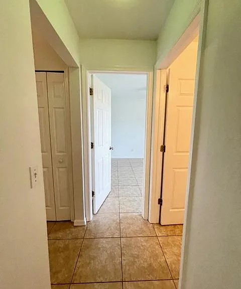 906 Cape Coral Pkwy W — Photo 6