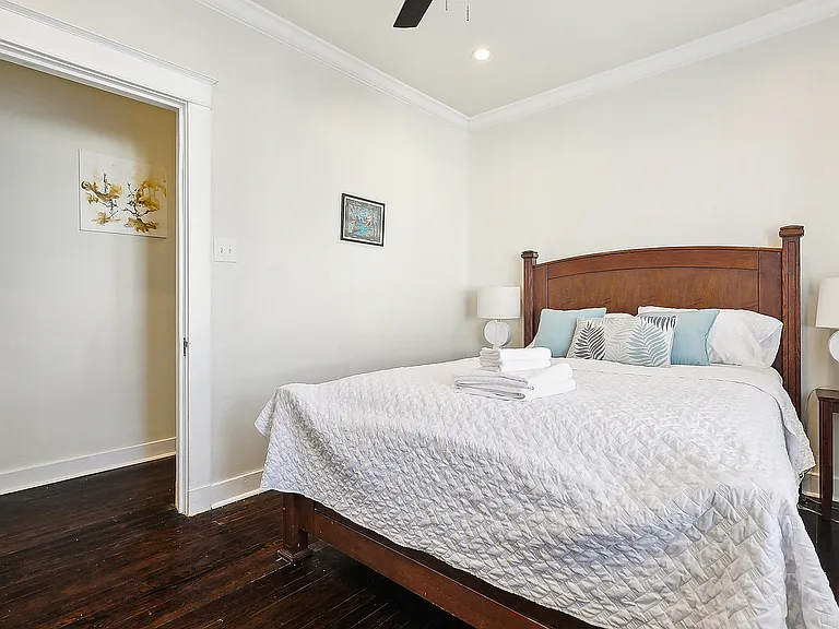 819 Olga St — Photo 6