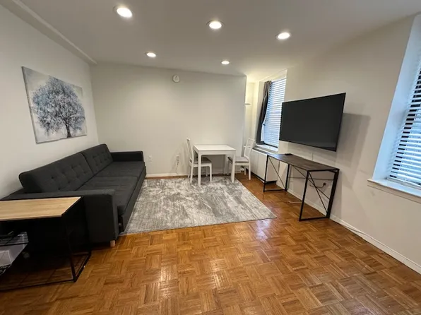 150 West 51st Street image 2 of 6