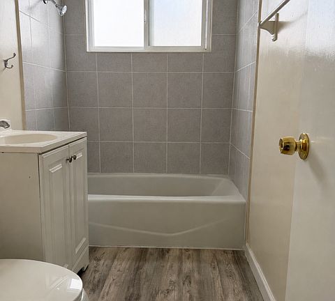 5th image of 11927 Culver Blvd APT 4