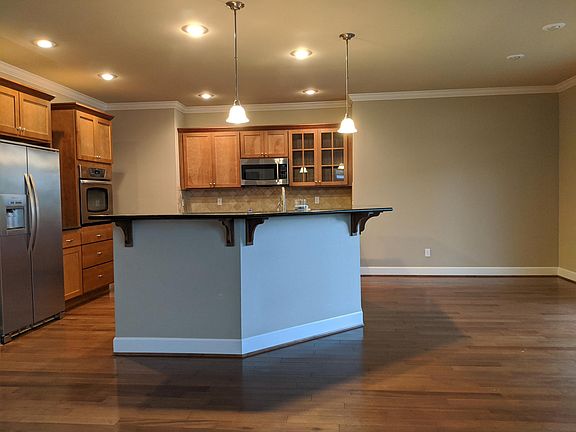 3rd image of 6210 121st Street Ct E
