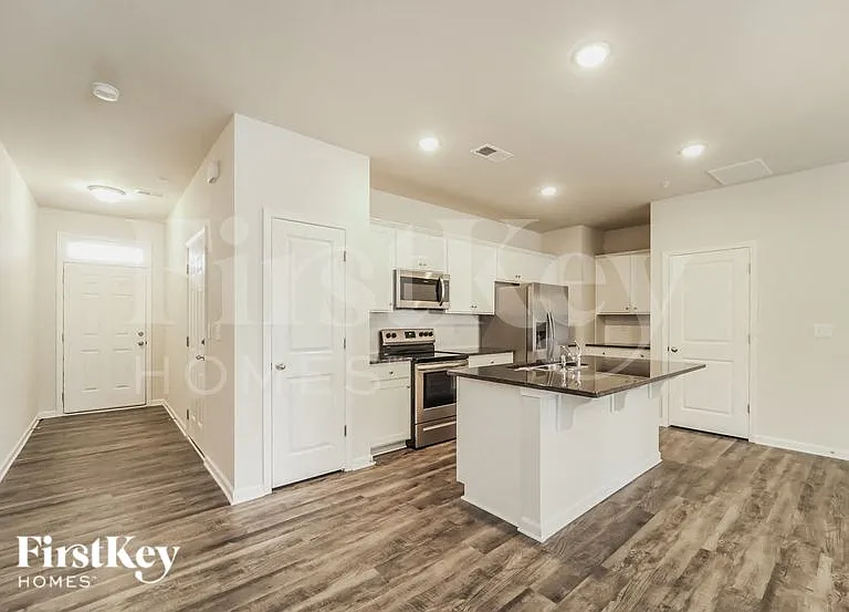 9417 Village View Ct NW — Photo 6