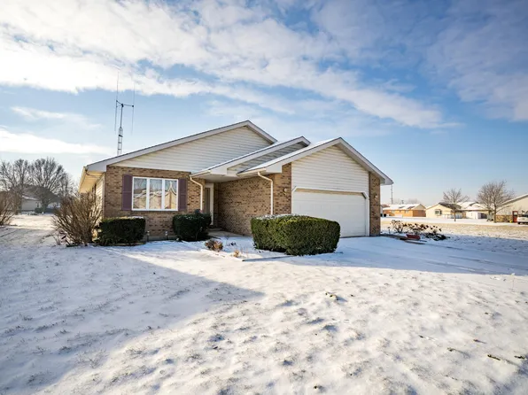 1883 Shawnee Dr, Sidney, OH 45365