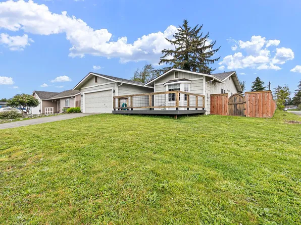 1615 Arlington Dr, Crescent City, CA 95531