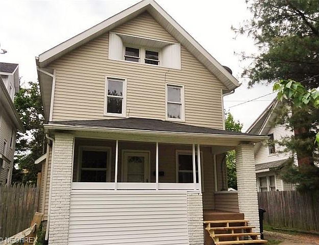 1st image of 96 E Mapledale Ave