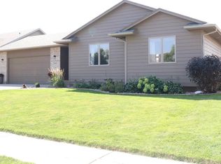 5540 S Wexford Ct, Sioux Falls, SD 57106
