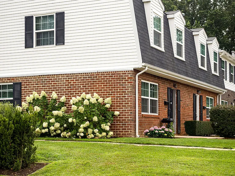 Chadwick Manor Townhomes — Photo 41