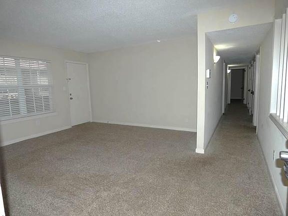 2nd image of 1102 Chapel Creek Dr