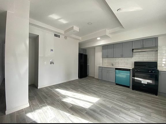 3rd image of 14-43 31st Ave #1B