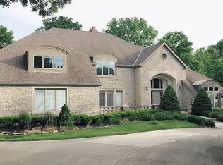 2065 Strathshire Hall Ln, Powell, OH 43065