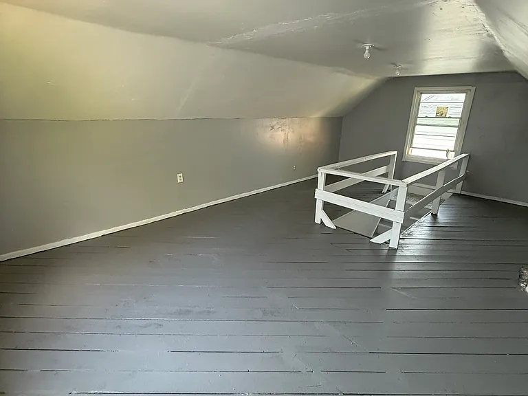 13446 Dwyer St — Photo 3