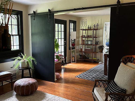 5th image of 376A Carter Rd #A