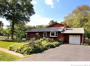 15 Pauline St, Milford, CT 06460