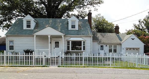 1st image of 102 Hotchkiss St