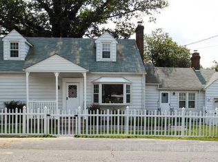 102 Hotchkiss St, Fredericksburg, VA 22408