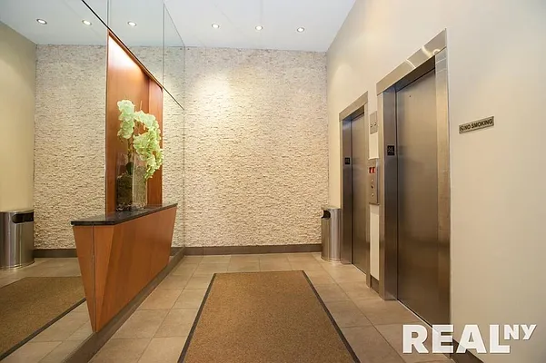 Rented by REAL New York | media 15