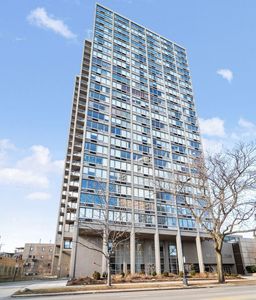 5320 N Sheridan Rd APT 2207, Chicago, IL, 60640