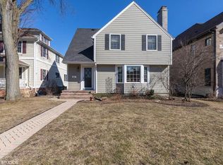 435 S Clifton Ave, Park Ridge, IL 60068