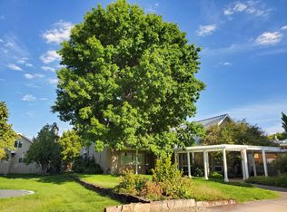 100 Rome Ln, Corrales, NM 87048