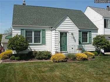 219 Creed St photo 1