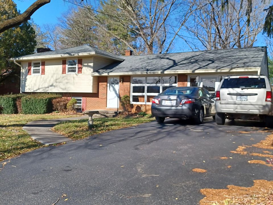 1st image of 4715 Belford St SW