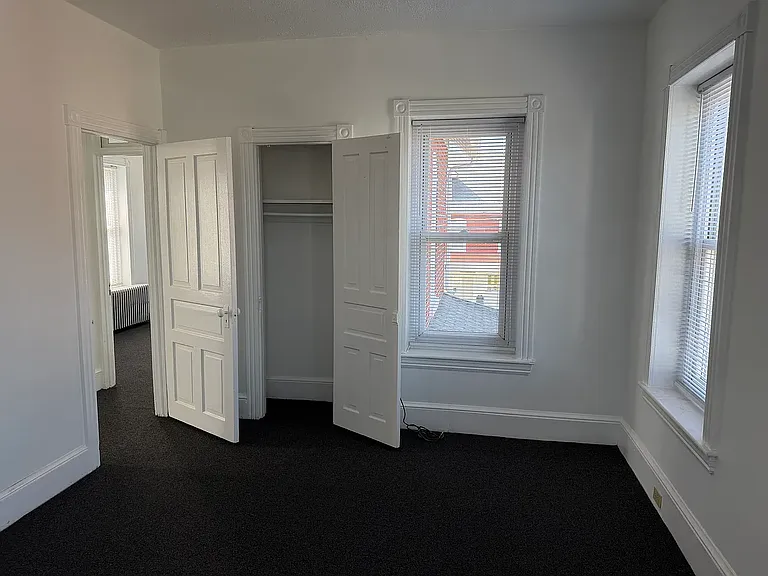 124 E Noble Ave #2 — Photo 6