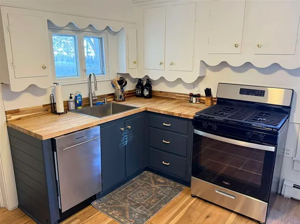 511 Bay St, Petoskey, MI 49770