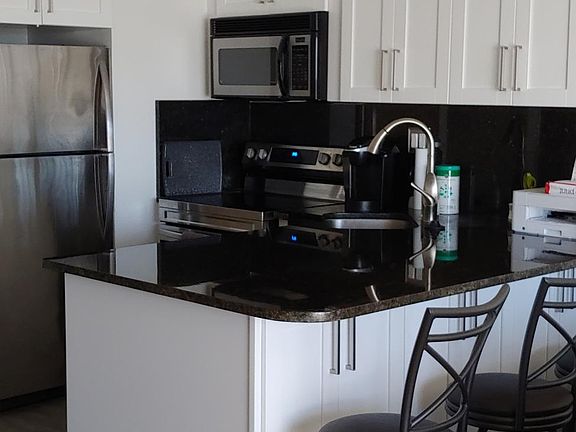3rd image of 2900 NE 30th St APT 9E