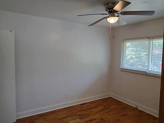 5th image of 357 Stephen Dr