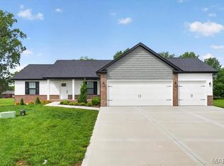 312 Jennifer, Germantown, IL 62245