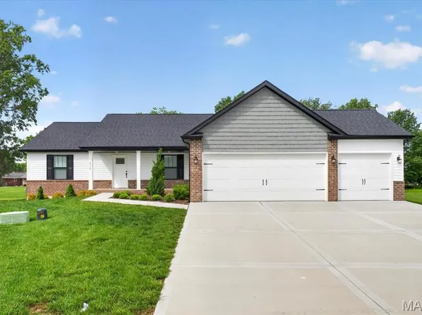 312 Jennifer, Germantown, IL 62245