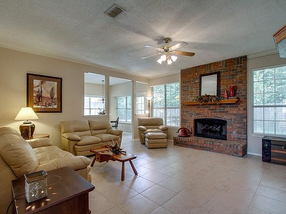 4th image of 5024 Timberview Dr