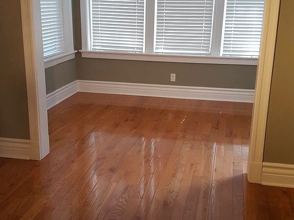 sitting area in Master bedroom