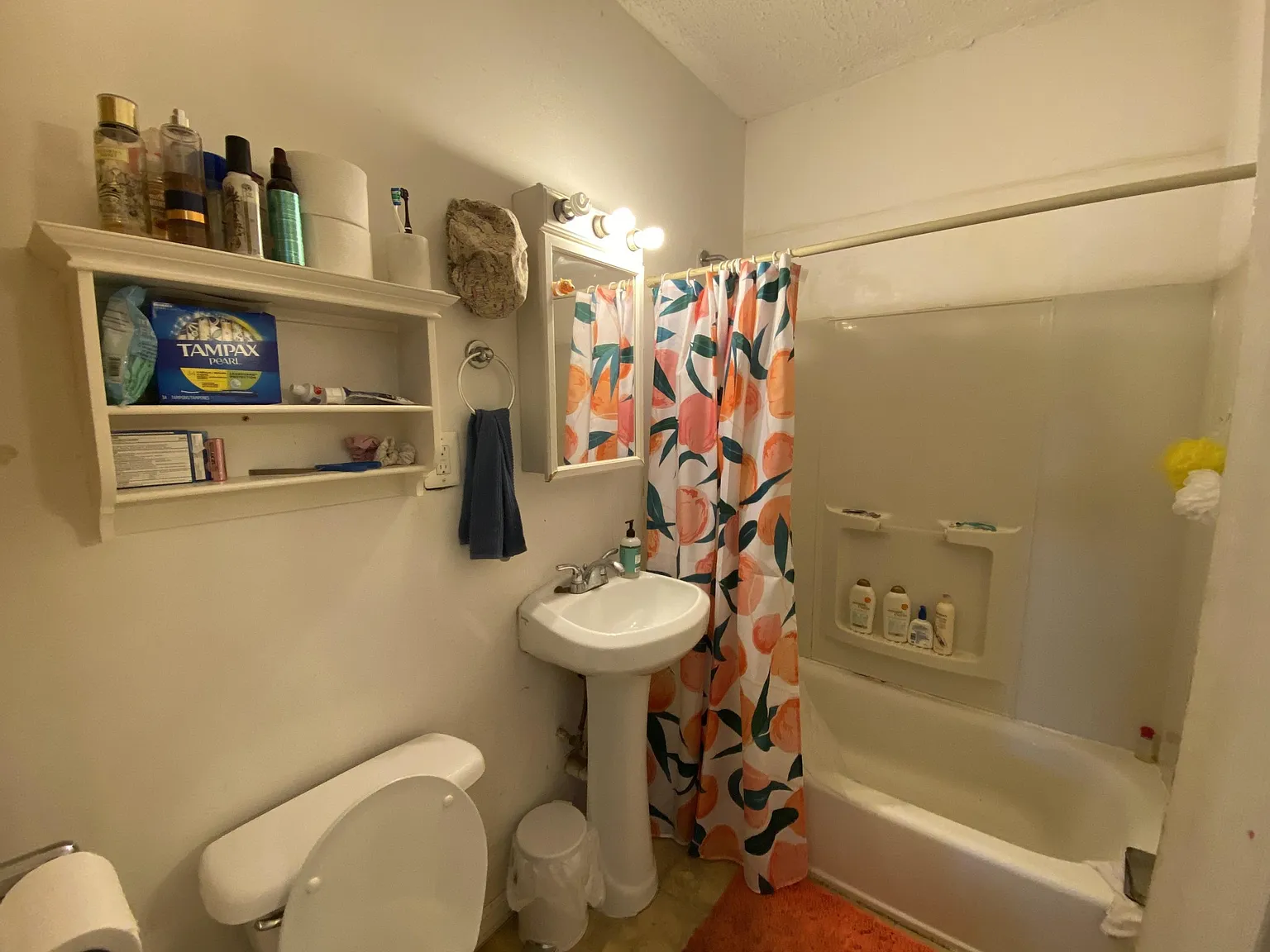 2 bed, 1.0 bath, $2,500 — Photo 1