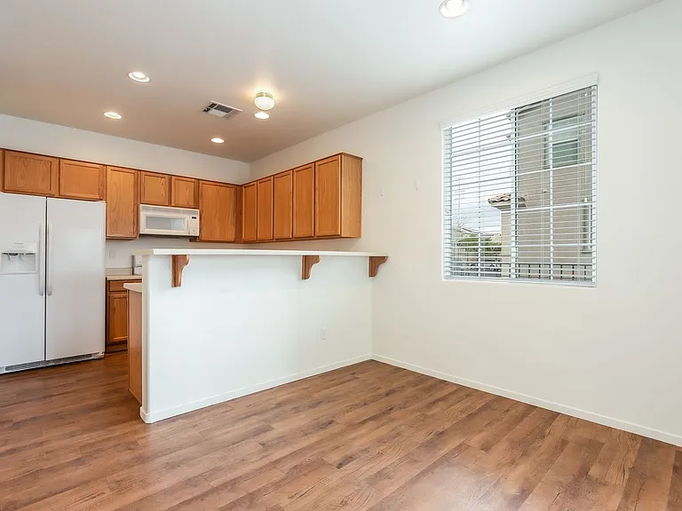 4184 Swept Plains St — Photo 5