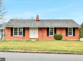 2449 Loucks Rd, York, PA 17408