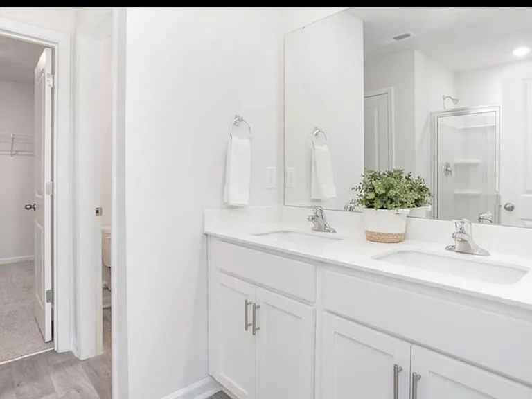 125 Chessie Rd — Photo 9