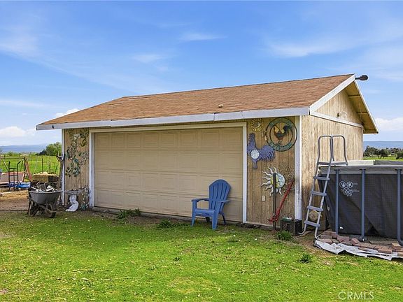 5th image of 4830 Hall Rd