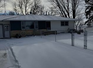 6589 W 280th St, New Prague, MN 56071