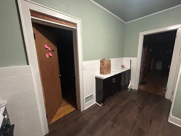 809 Harrison St #1A, Madison, WI 53711
