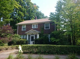 10 Hancock Rd, Brookline, MA 02445