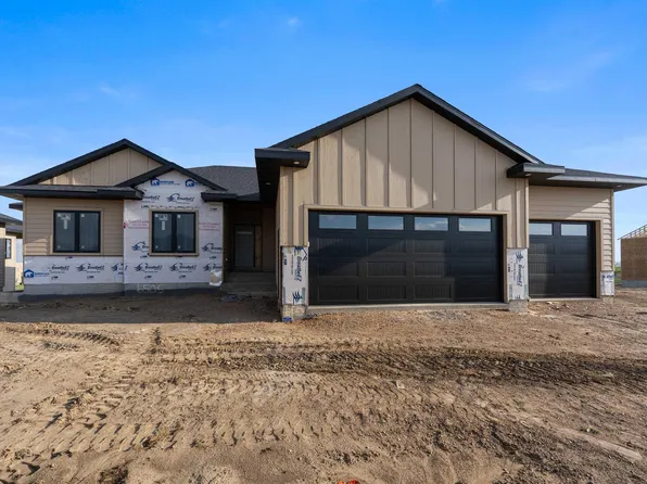 6505 Fieldview St, Sioux Falls, SD 57110